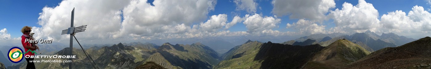 71 Ampia panoramica dal Masoni a nord.jpg